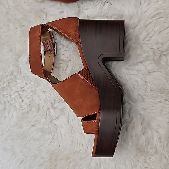 Wonderly Emilia Platform Sandals Burnt Orange Size 6 NWB - Picture 6 of 16